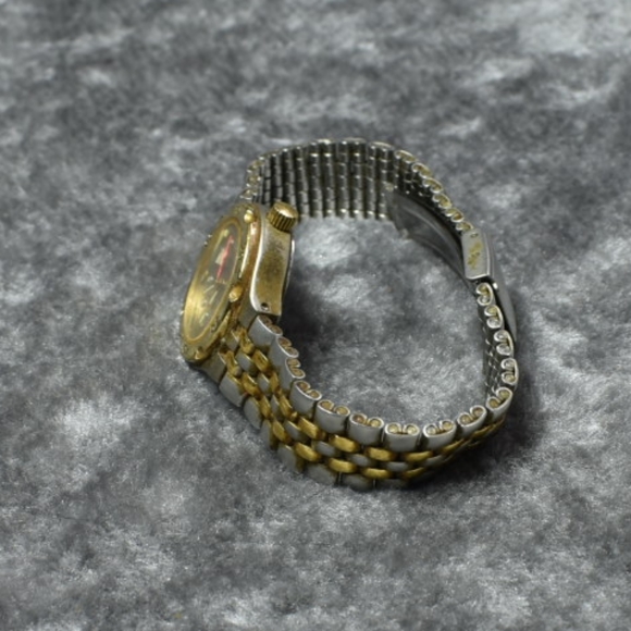 Vintage Two-Tone Bulova Marine Star Watch w/ Calendar - Picture 5 of 13